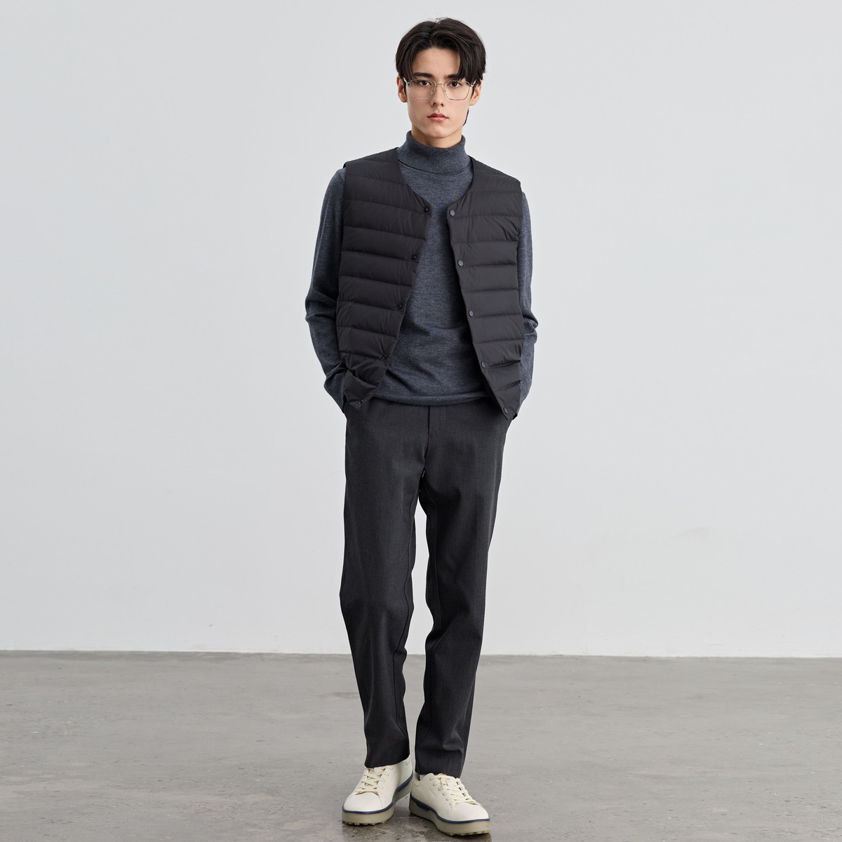 雪中飞2025冬新款羽绒马甲男短款内搭羽绒服商务内胆背心秋冬马夹,淘宝优惠券,粉丝福利购,淘宝优惠卷