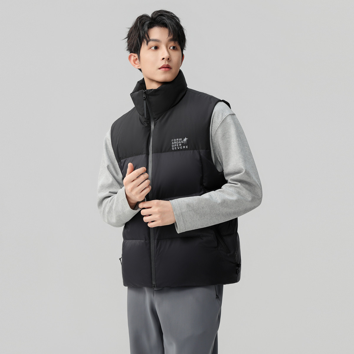 雪中飞2025冬新款男士羽绒马甲拼接撞色时尚立领拼色百搭马夹背心,淘宝优惠券,粉丝福利购,淘宝优惠卷