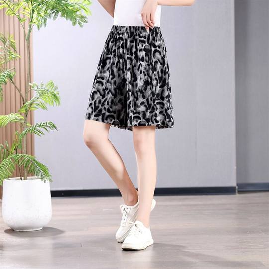 新款夏季女士薄款冰丝宽松短裤中裤中老年女装五分裤裙裤松紧妈妈