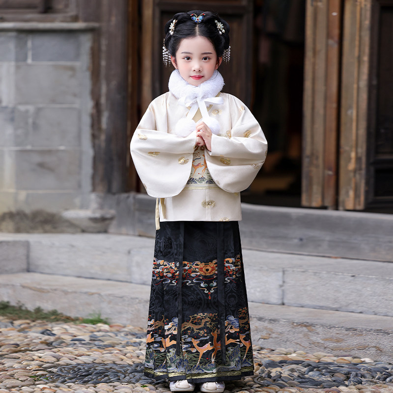 童锣湾女童汉服2026新款琵琶袖儿童明制马面裙秋冬款中国风拜年服,淘宝优惠券,粉丝福利购,淘宝优惠卷