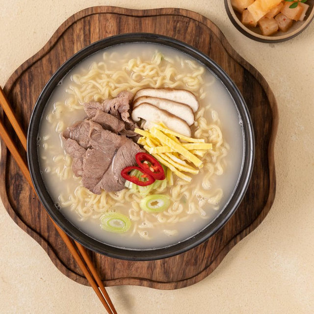 Nongshim bone flavor noodle soup imported from South Korea