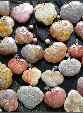 特价天然珊瑚玉多款雕件吊坠