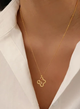 原创蛇年红色滴油蛇形四叶草项链轻奢高级感时尚精致本命年锁骨链