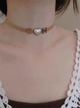 金色钛钢贝壳吊坠项链女小众轻奢百搭秋冬毛衣锁骨链