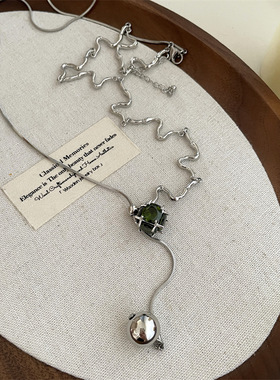 清晰绿色锆石圆球吊坠项链可抽拉ins冷淡风小众设计不规则锁骨链