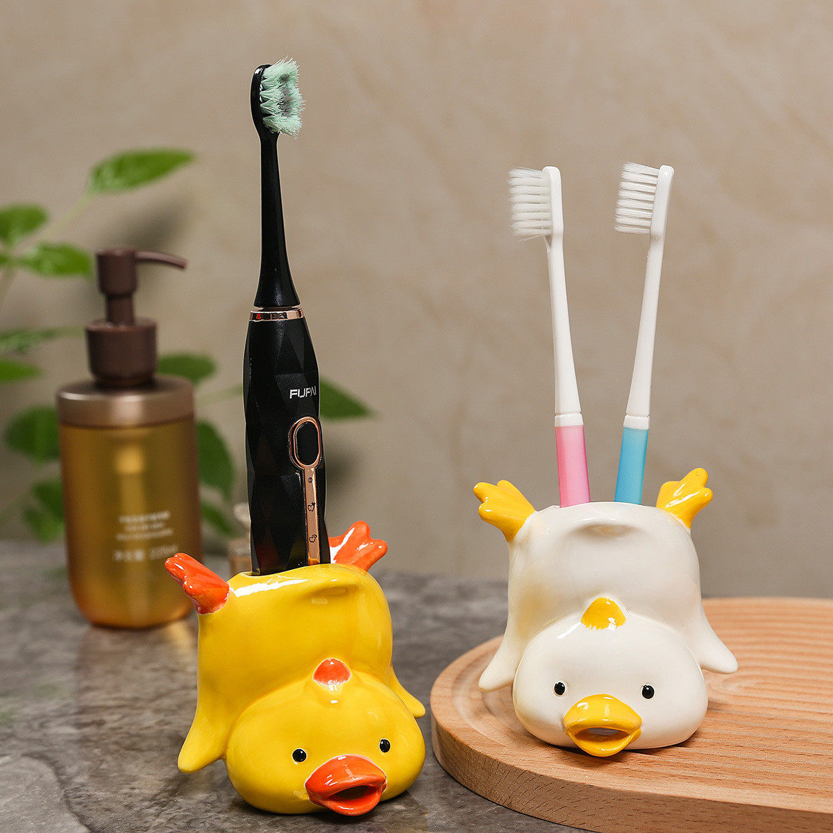 创意萌宠小鸭子牙刷架免打孔卫生间摆件卡通陶瓷牙刷托洗漱置物架,淘宝优惠券,粉丝福利购,淘宝优惠卷