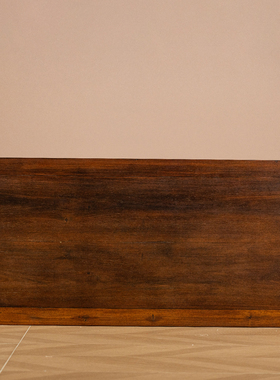 清代大红酸枝夹头榫云纹办公桌