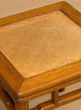 黄花梨圆包圆罗锅枨矮栳方凳