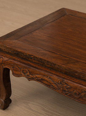 黄花梨束腰三弯腿螭龙纹炕