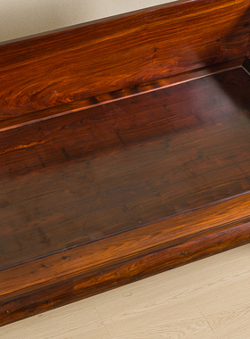 红木独板三围屏罗汉床及炕桌