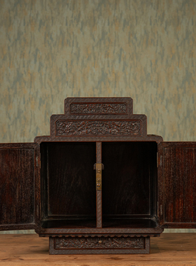 紫檀满雕云龙纹百宝箱