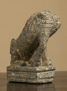 清代石雕麒麟瑞兽案头赏石
