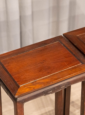 二十世纪红木回纹花几（一对）中式古典家具收藏红木花架摆件