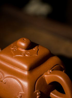 四方如意壶（高级工艺美术师惠海琴（勤）制）340ml