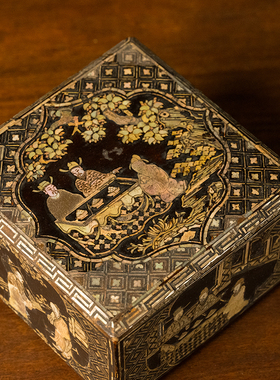 大漆螺钿人物故事方形盖盒文