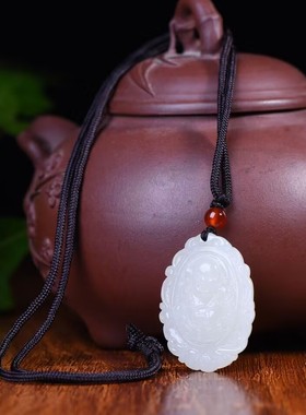 和田玉一生平安佛吊坠女款礼物