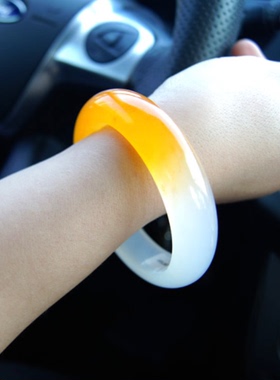 天然黄龙玉女士大气百搭手链