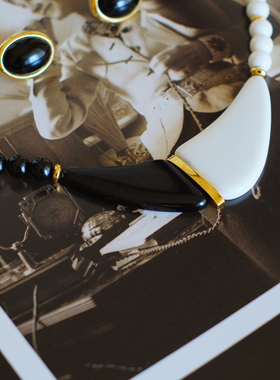 vintage toccata trifari 翠法丽 黑白 几何 耳针 项链 套装