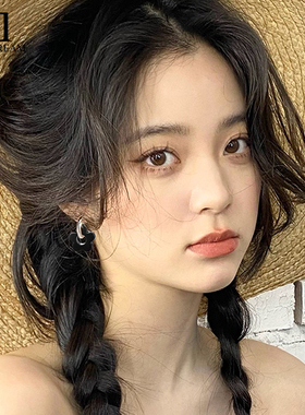 欧阳娜娜同款黑色花朵耳环