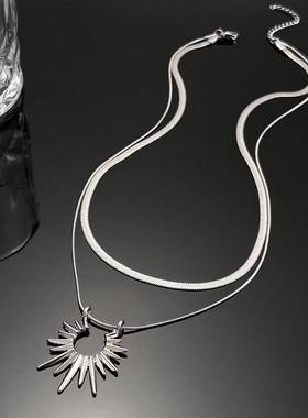 Double layered women choker chain high-end feeling Necklace