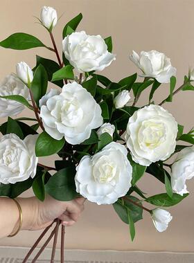 A single masqueraded bouquet dinner table house decorating b