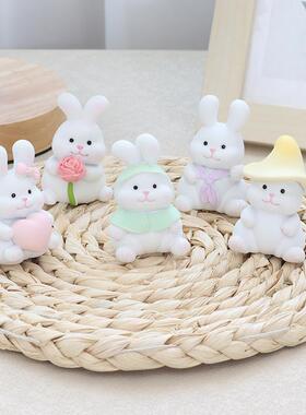 Cute little toon bunnies. You put up a moon tablecake car de