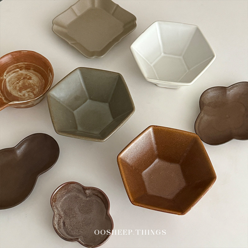 oosheep 日式粗陶碟子复古蘸料碟高颜值陶瓷味碟酱醋碟火锅调料碟,淘宝优惠券,粉丝福利购,淘宝优惠卷