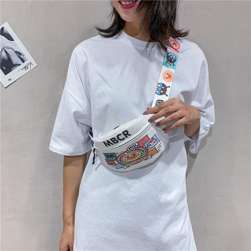 胸包女生潮ins街头卡通嘻哈斜挎包 卢梭女士包袋