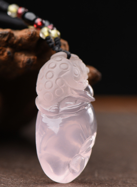 天然粉水晶三足金蟾吊坠男女款招财蟾蜍项链本命年饰品玉挂件粉晶