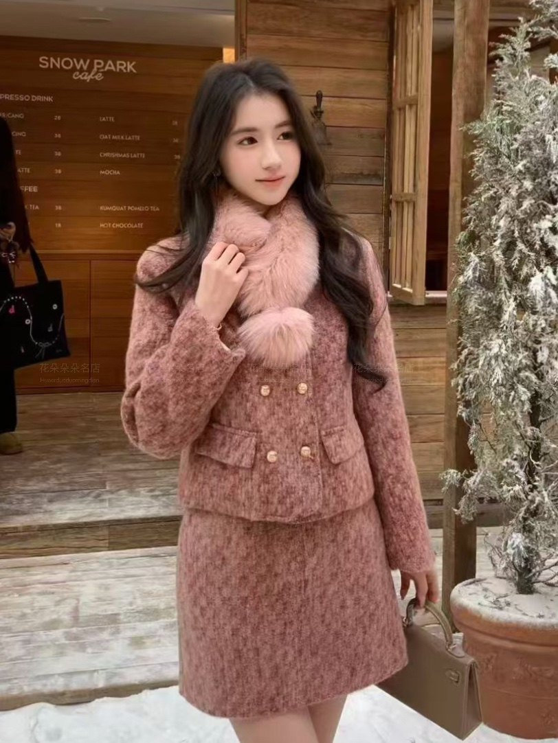 【现货】千金风狐狸毛领羽绒小香风套装女冬双排扣毛呢外套两件套,淘宝优惠券,粉丝福利购,淘宝优惠卷