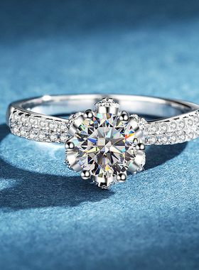 初昕-冰雪皇后一克拉S925纯银镀PT950铂金莫桑钻戒时尚高托女王