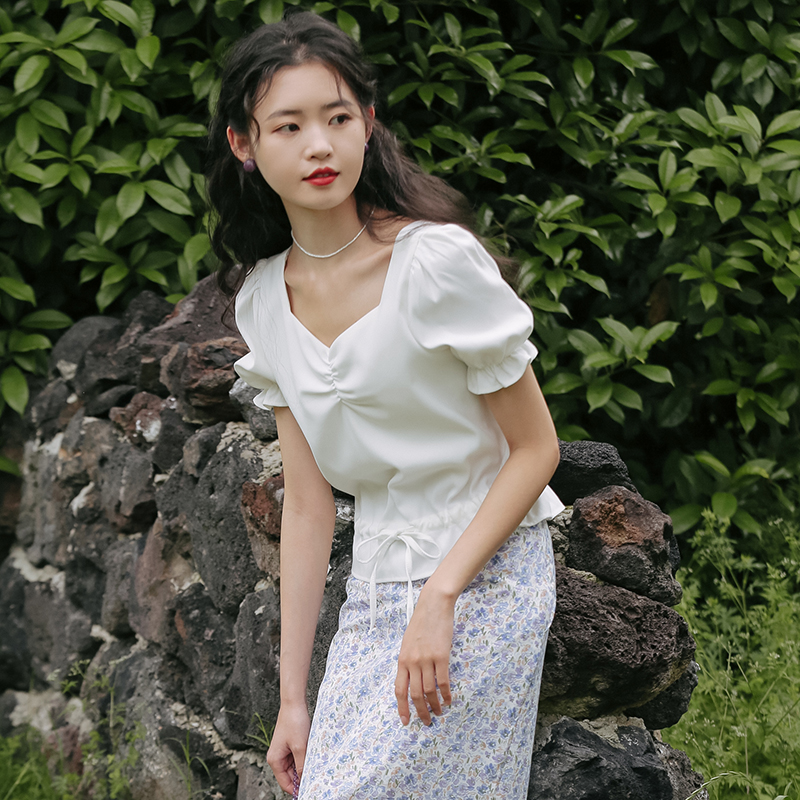 拉窝姐姐褶皱设计喇叭袖长袖雪纺衫女春装款简约气质小清新收腰上衣潮1
