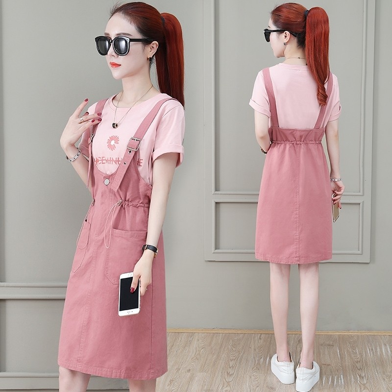 爱依服旗舰店天2020年新款潮连衣裙 尚吻蔓连衣裙