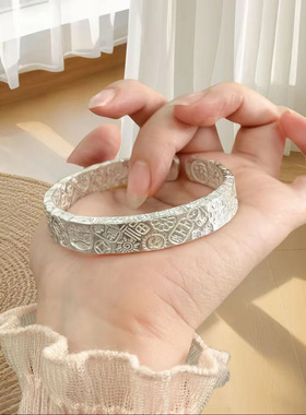 合金镀银新款吉言醒狮手镯手工锤纹方形四方开口实心女生镯子古风