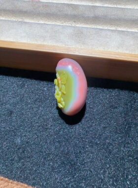 天然盐源玛瑙粉紫黄绿蓝牡丹花精工吊坠