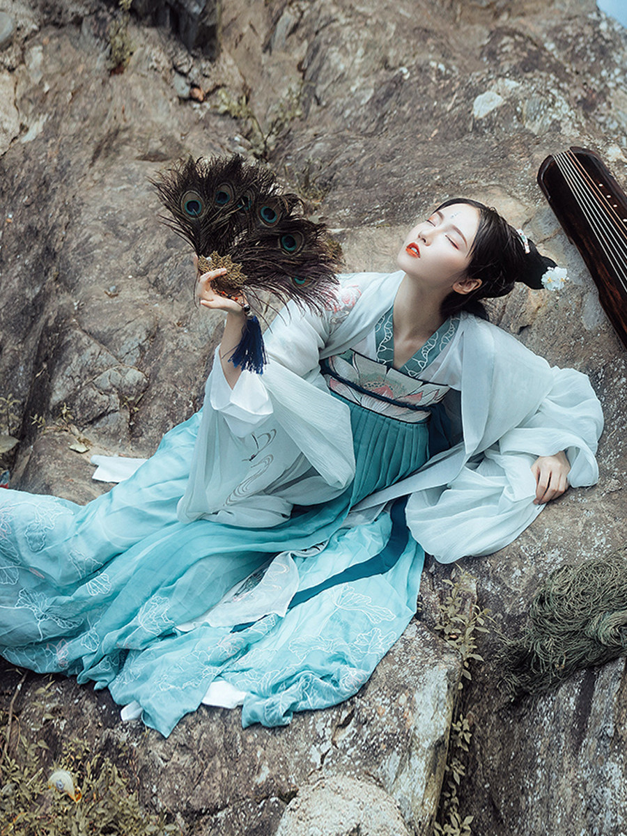 钟灵记般若大袖衫搭齐胸流仙襦裙 钟灵记汉服民族服装/舞台装