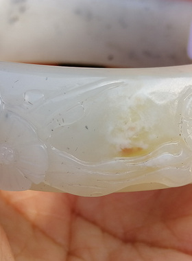 白玉籽料雕花手镯