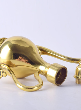 黄铜酒壶元宝财神摆件供杯