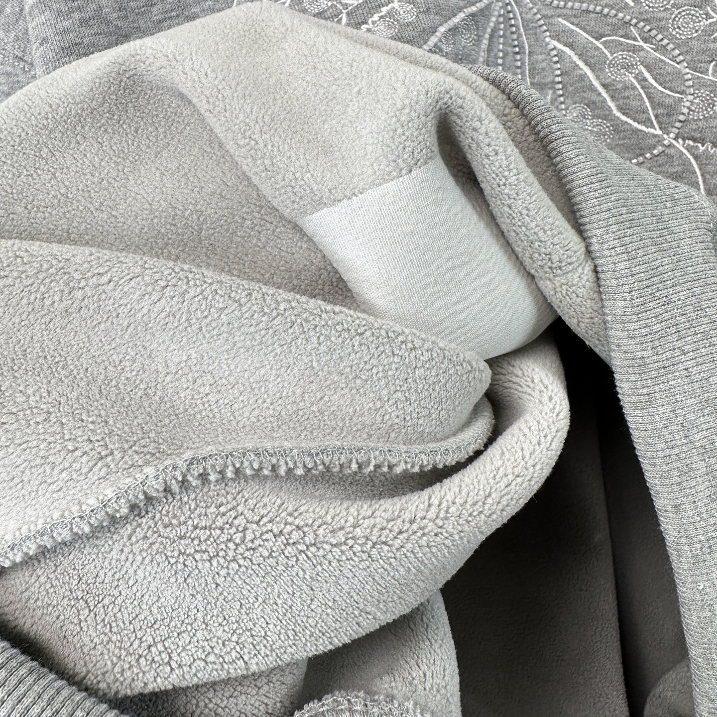 韩系刺绣蝴蝶结宽松大码加绒加厚卫衣女新款2025爆款时尚洋气短款,淘宝优惠券,粉丝福利购,淘宝优惠卷