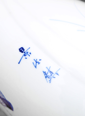 手绘斗彩工艺品房间摆设插花器