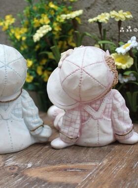 树脂做旧美式乡村风坐姿古董娃娃