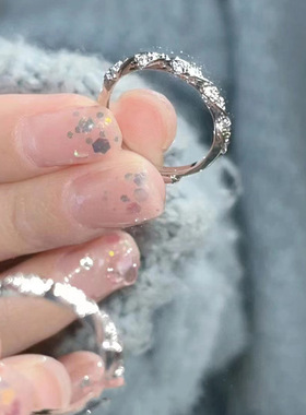 缠绕爱河戒指女时尚简约轻奢精致小众设计高级感素圈指戒2023新款