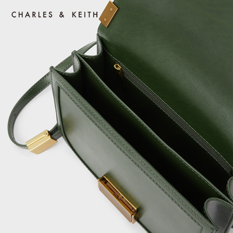 女士金属单肩腋下包豆腐包 80781400 CK2 冬新品 KEITH2020 & CHARLES 女士金属单肩腋下包豆腐包 80781400 CK2 冬新品 KEITH2020 & CHARLES