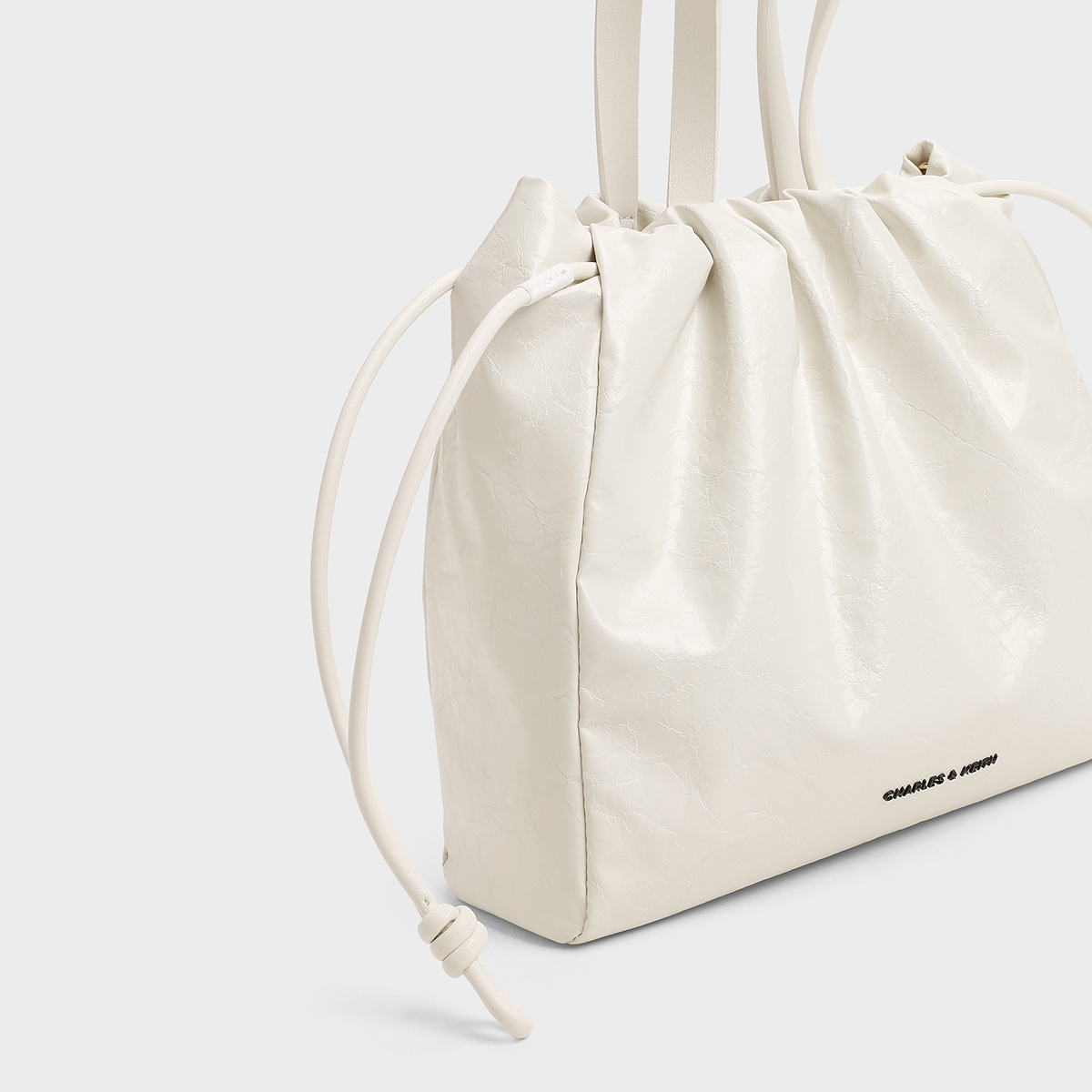 CHARLES&KEITH秋冬女包CK2-30151421柔软抽绳手提单肩托特包女 - 图0