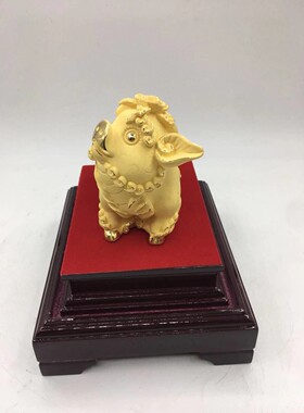 绒沙金藤条猪工艺品摆件年会4s店银行保险可定制logo摆饰金猪摆件