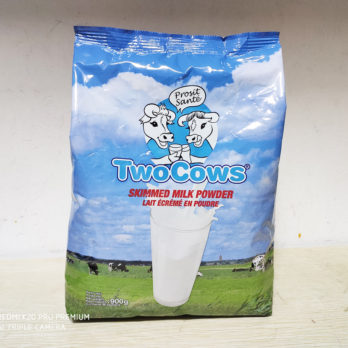 荷兰进口Two Cows双牛奶粉淘高斯奶粉儿童学生成人全脂/脱脂