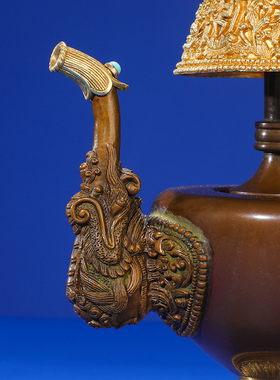 纯铜鎏金藏传密宗供佛观音贲巴壶