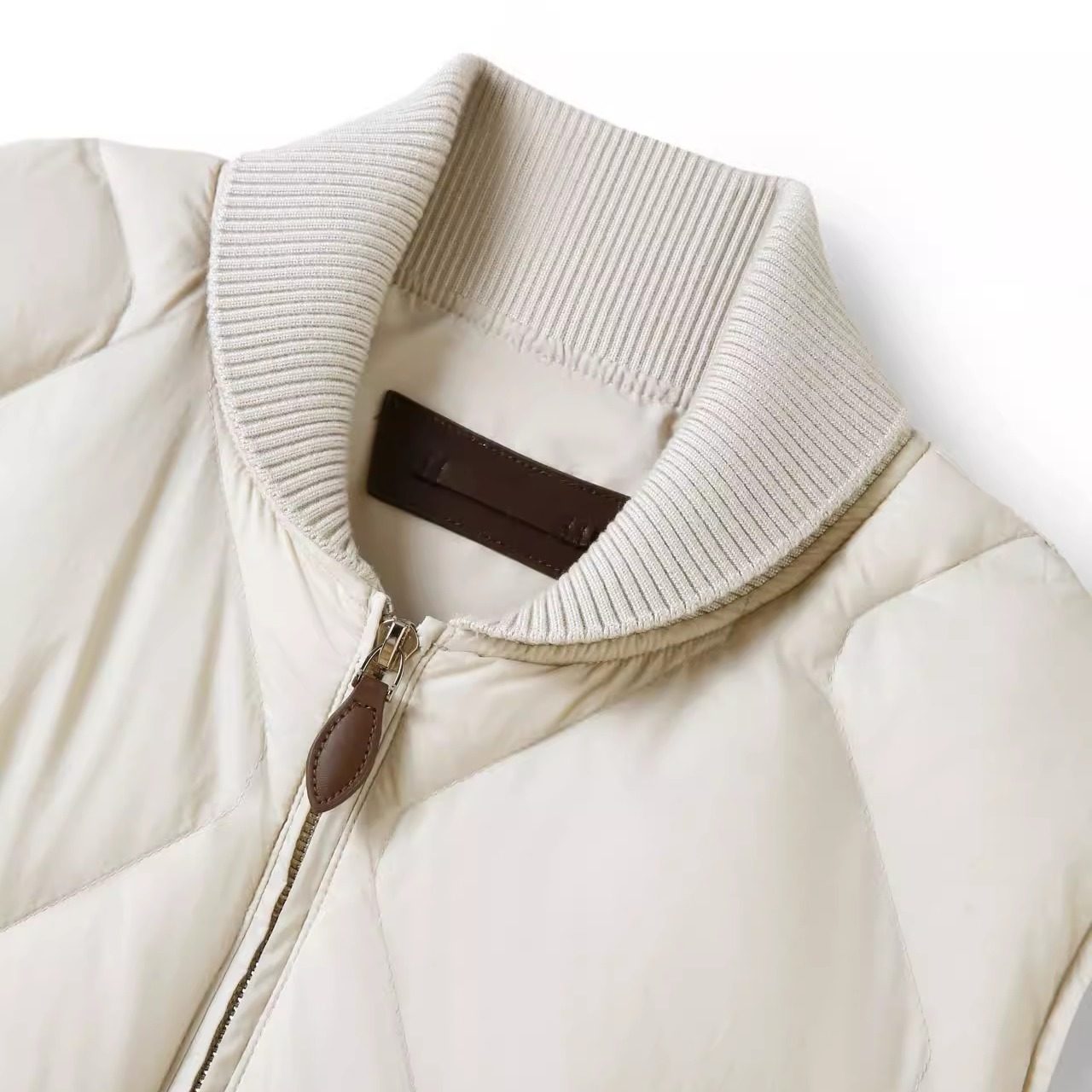 老钱 过万级高奢 克轻面料+90鸭绒 秋冬男士针织拼接羽绒马甲背心,淘宝优惠券,粉丝福利购,淘宝优惠卷