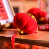 Весенний фестиваль Дракон маленький красный фонарь деревьев на деревьях на открытом воздухе новогодний макет Новый год.