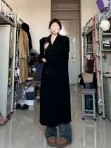 Advanced senses black fur coat woman 2023 autumn winter new small sub in the middle of a regular shoulder suit?